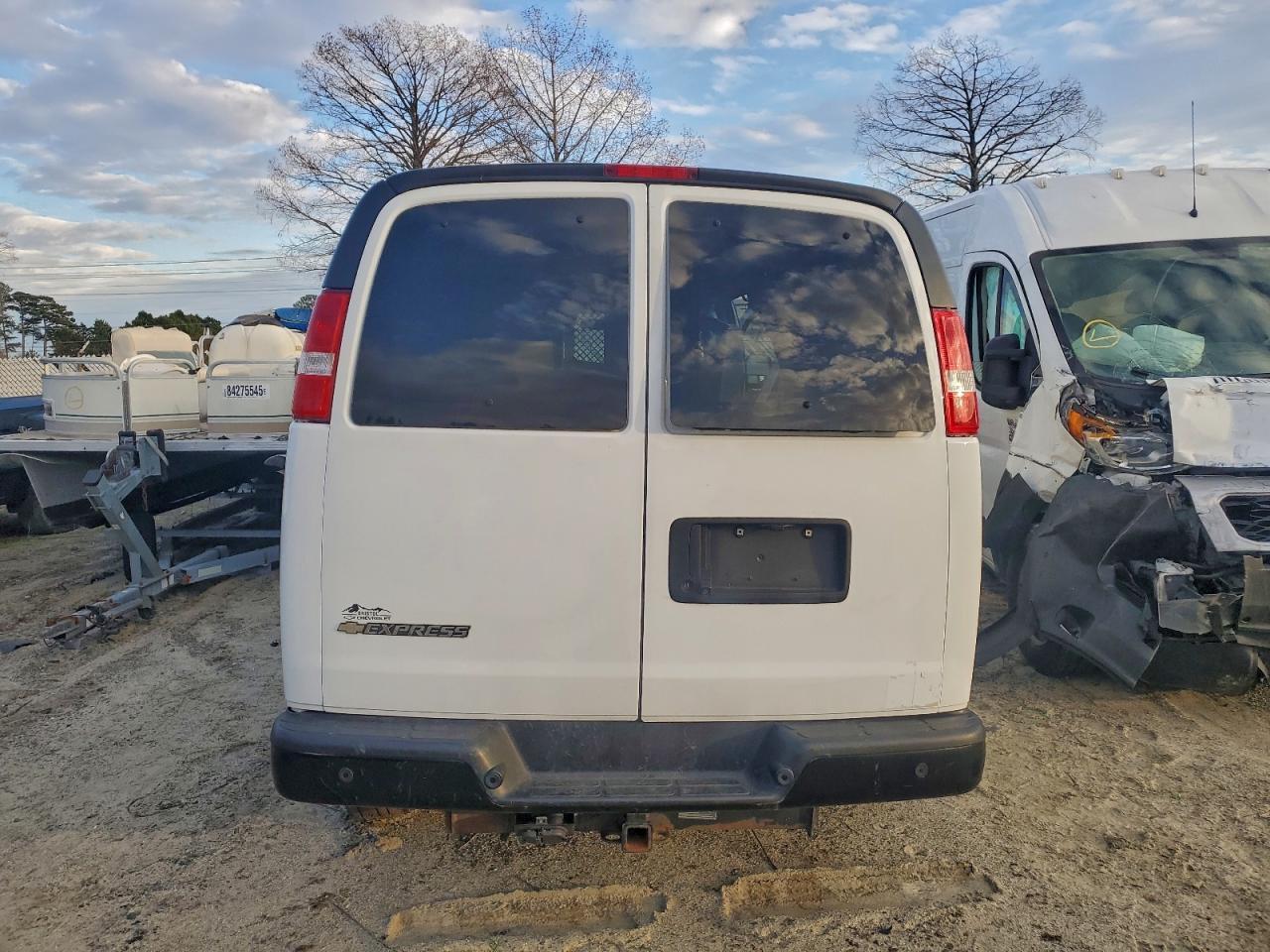 2022 Chevrolet Express G3500 - Image 6