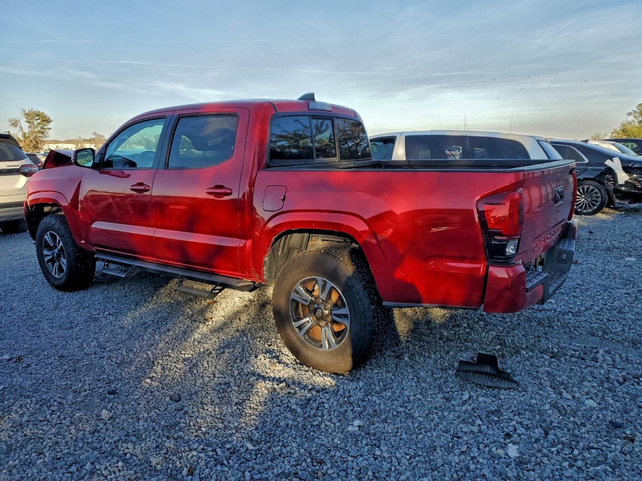 2021 Toyota Tacoma - Фото 2