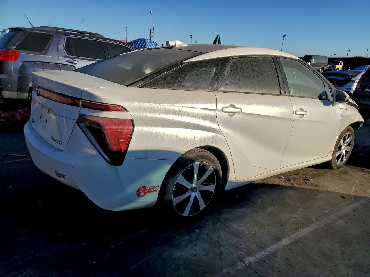2017 Toyota Mirai - Image 3