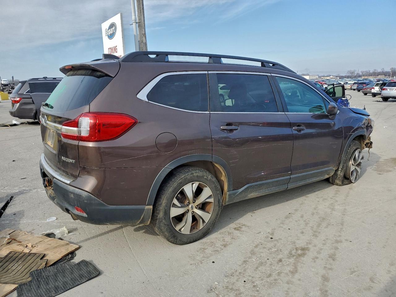 2019 Subaru Ascent Premium - Фото 3