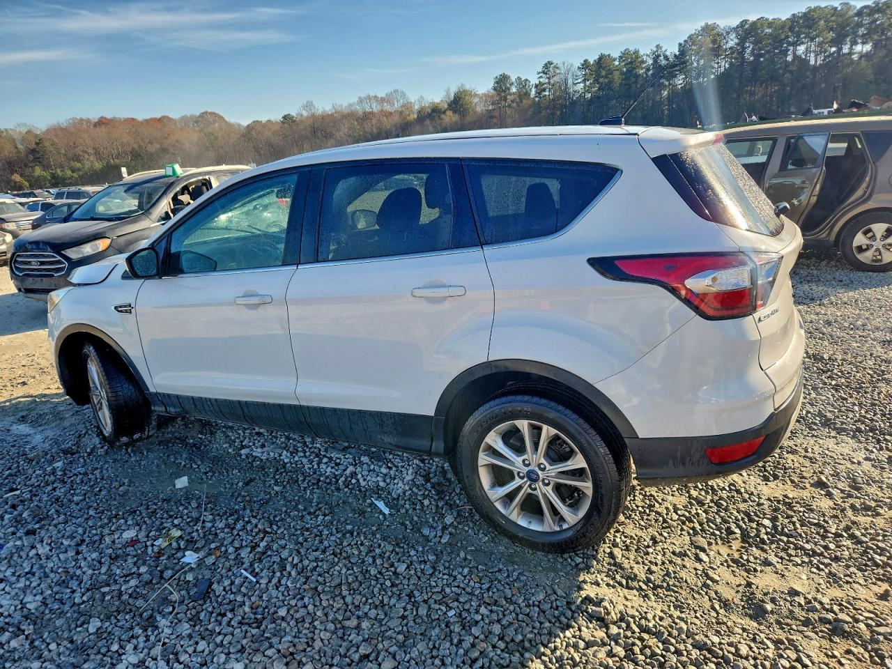 2017 Ford Escape Se - Image 2