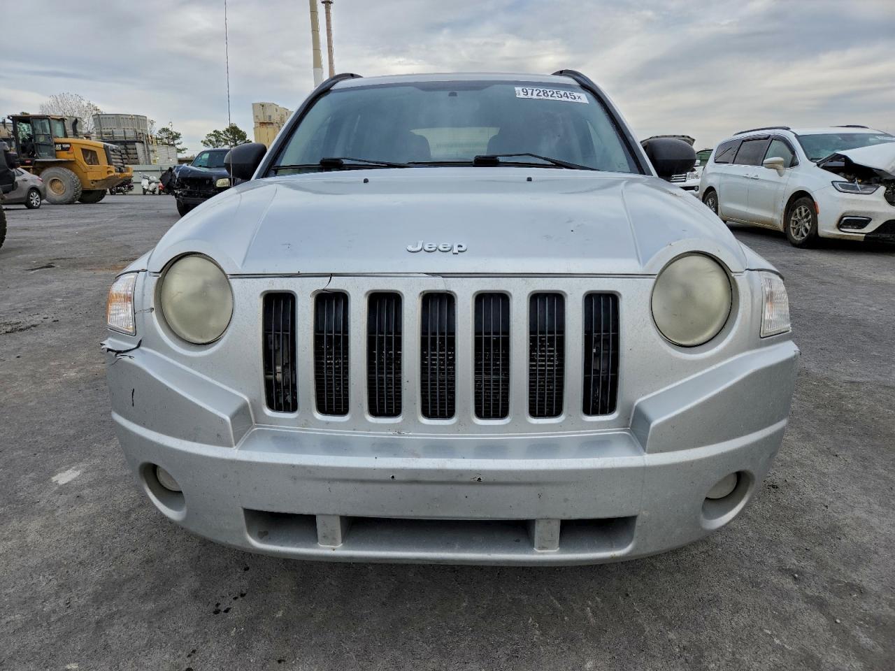 2010 Jeep Compass - Фото 5