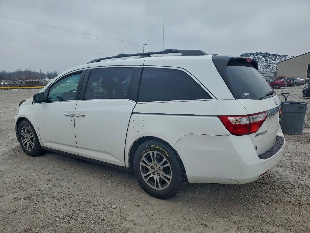 2011 Honda Odyssey Exl - Image 2