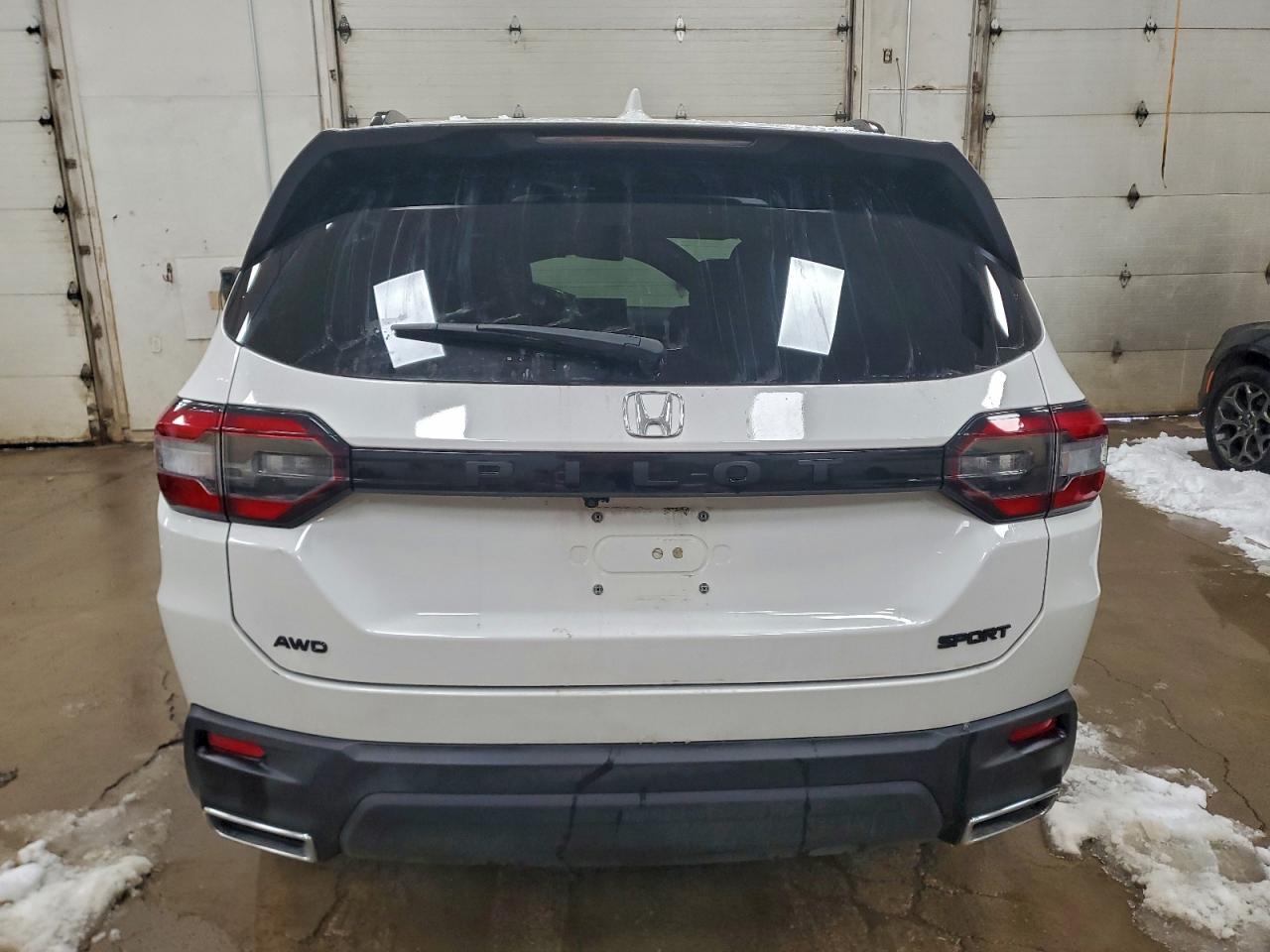 2025 Honda Pilot Sport - Image 6