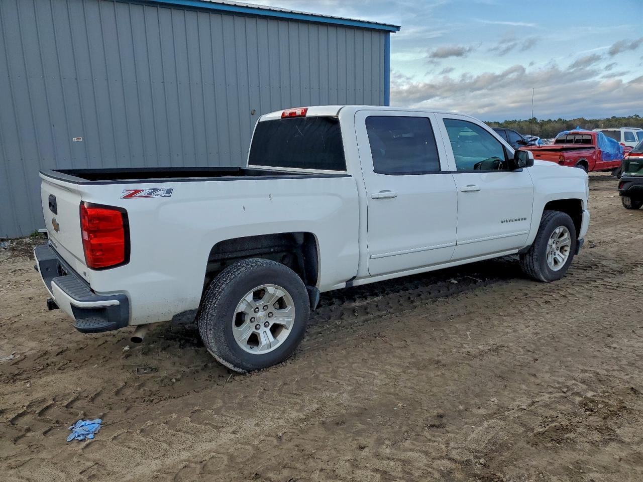 2016 Chevrolet Silverado K1500 Lt - Image 3