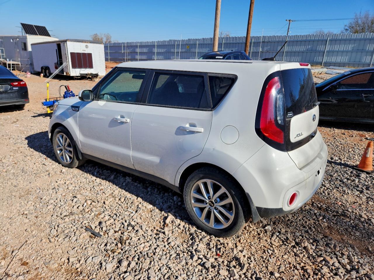 2018 Kia Soul + - Image 2