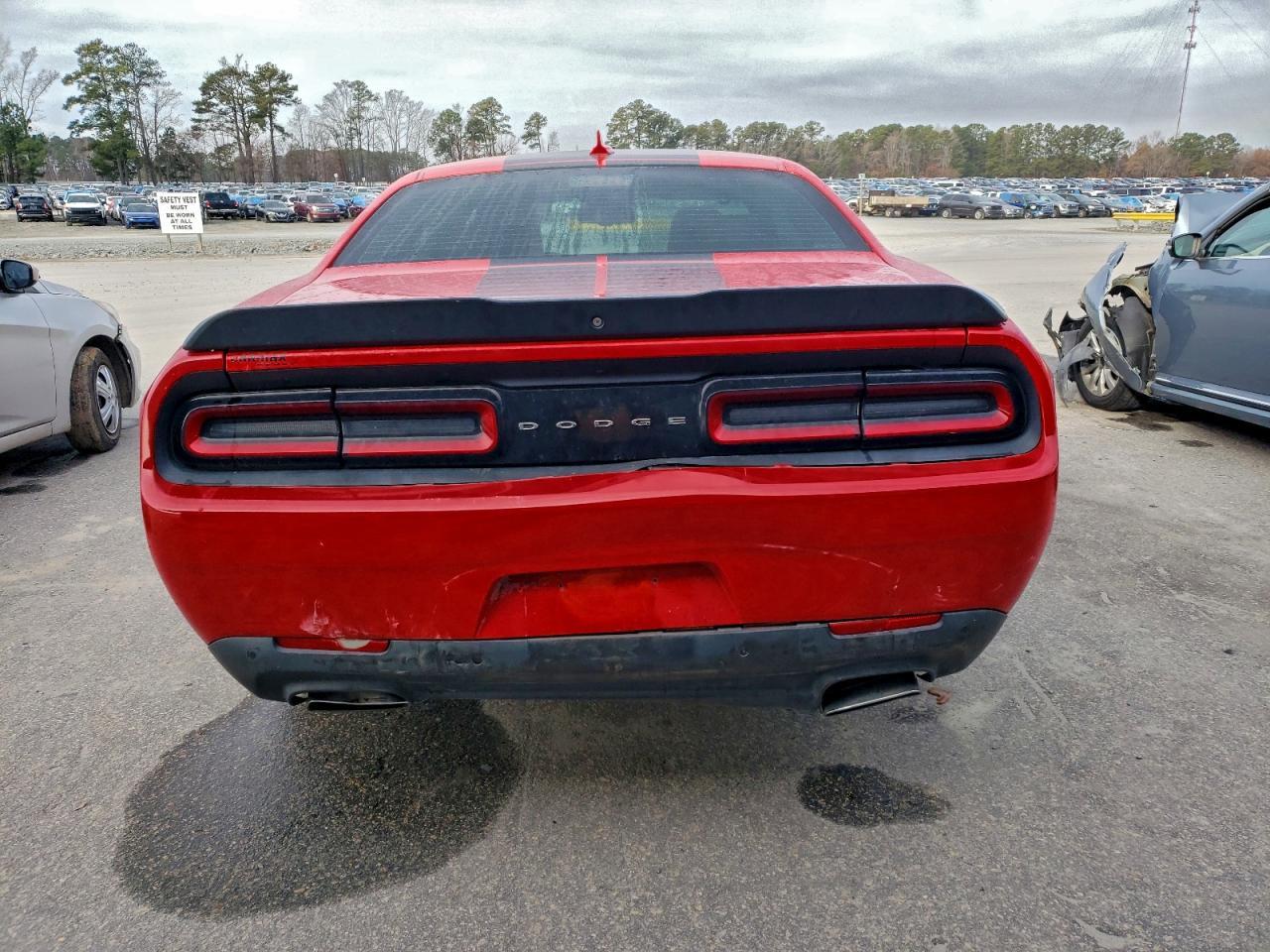 2016 Dodge Challenger Sxt - Image 6