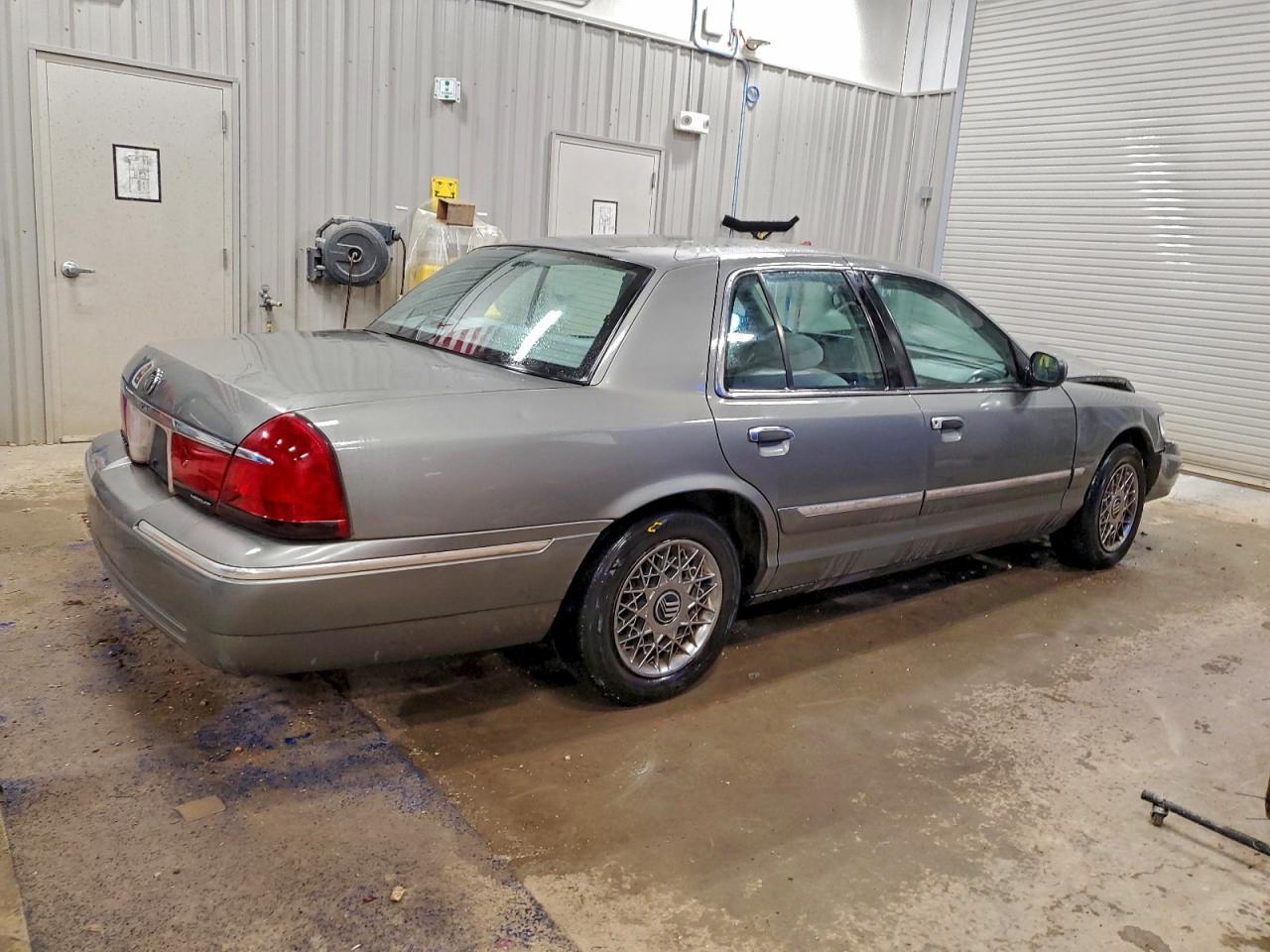 1999 Mercury Grand Marquis Gs - Image 3