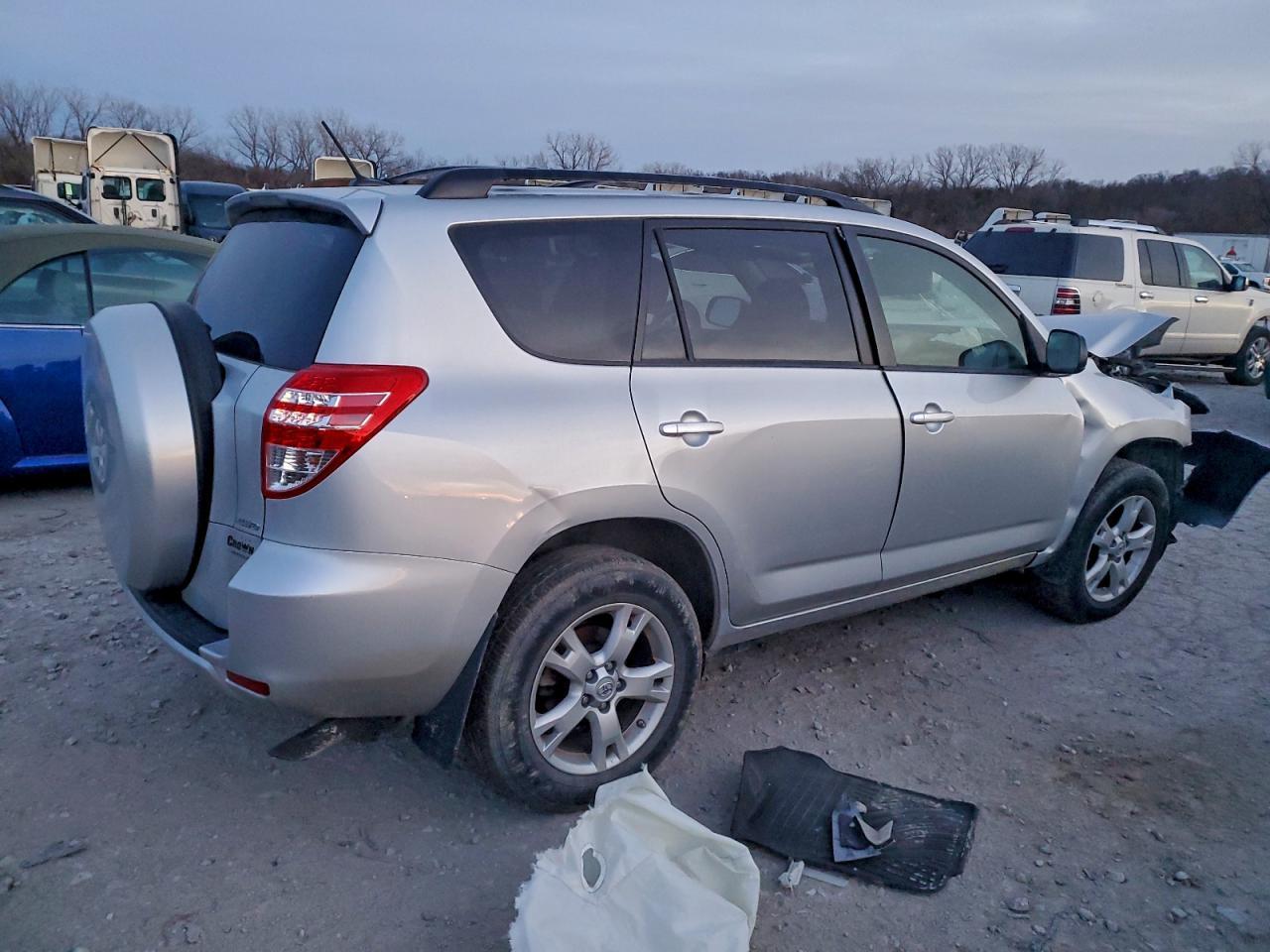 2012 Toyota Rav4 - Фото 3
