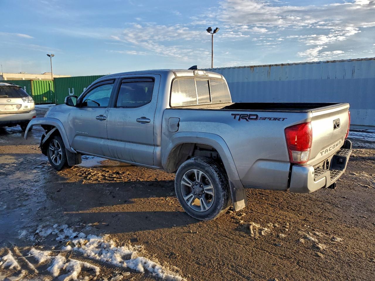 2016 Toyota Tacoma Double Cab - Фото 2