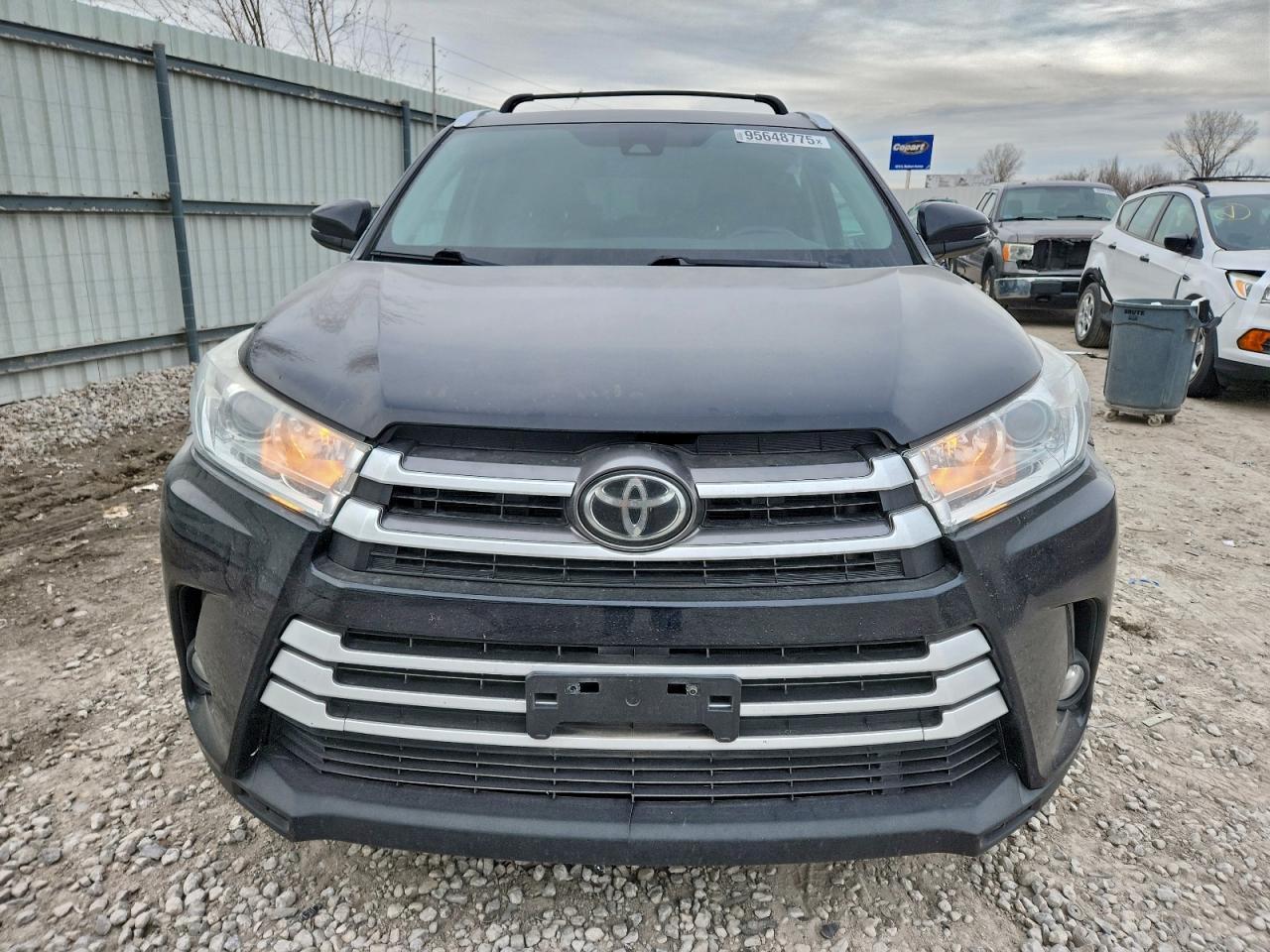 2019 Toyota Highlander Se - Фото 5