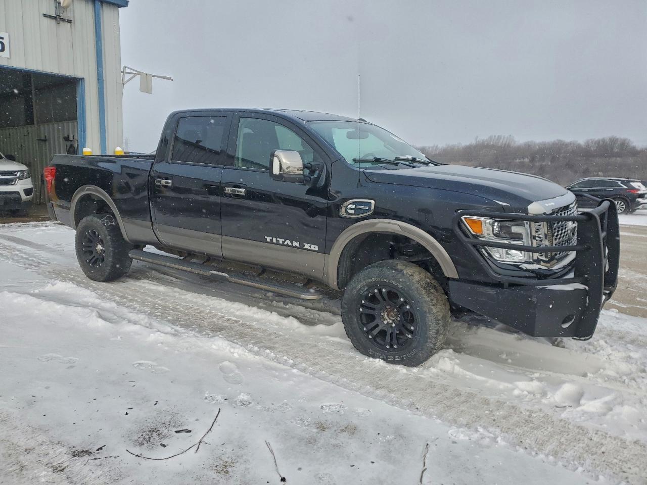 2016 Nissan Titan Xd Platinum Reserve Diesel - Image 4