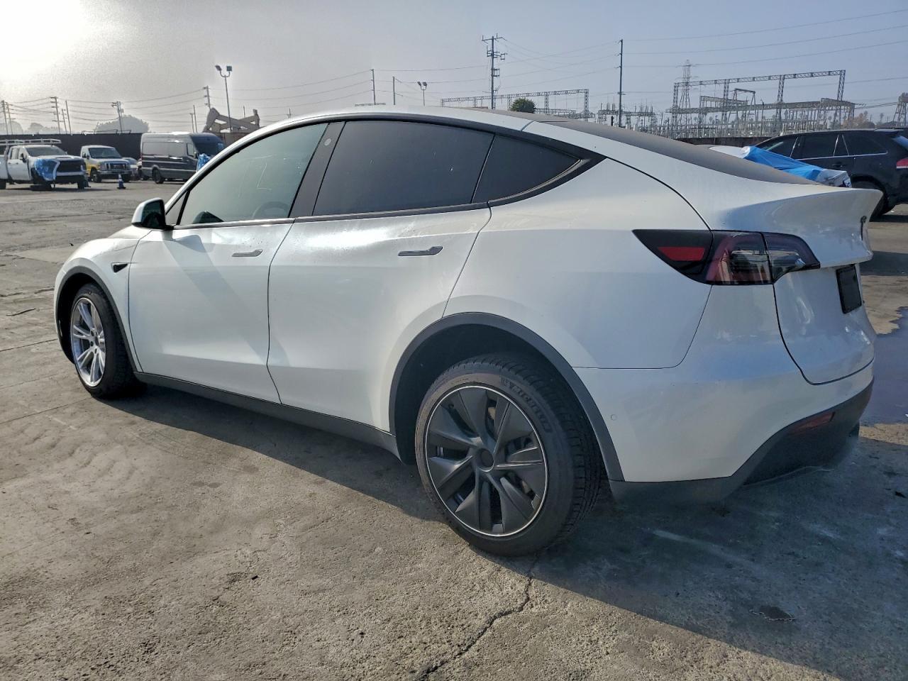 2022 Tesla Model Y - Image 2