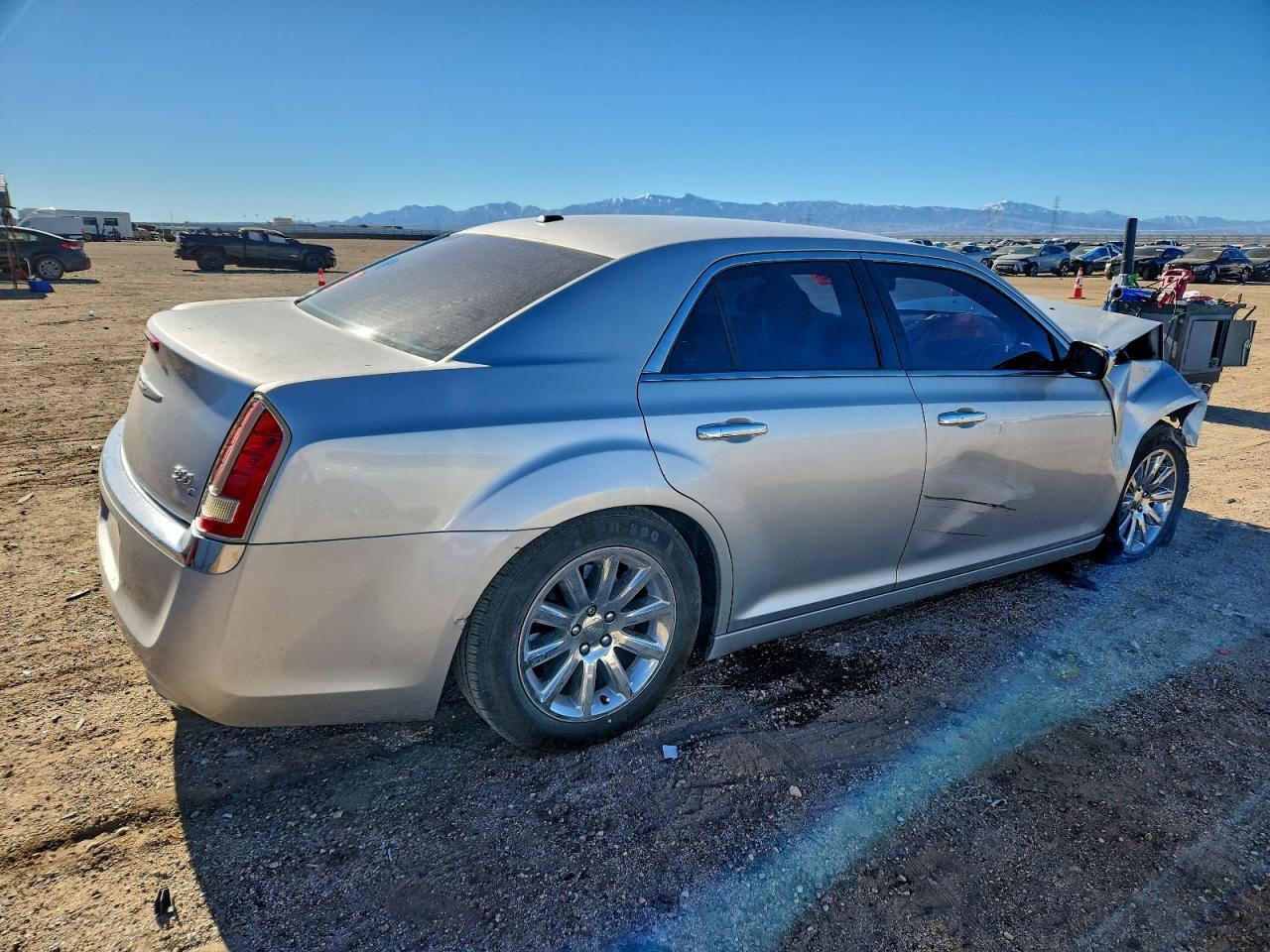 2012 Chrysler 300C - Фото 3