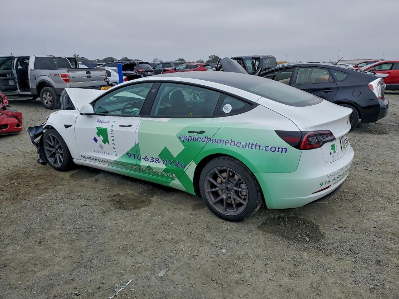 2022 Tesla Model 3 - Image 2