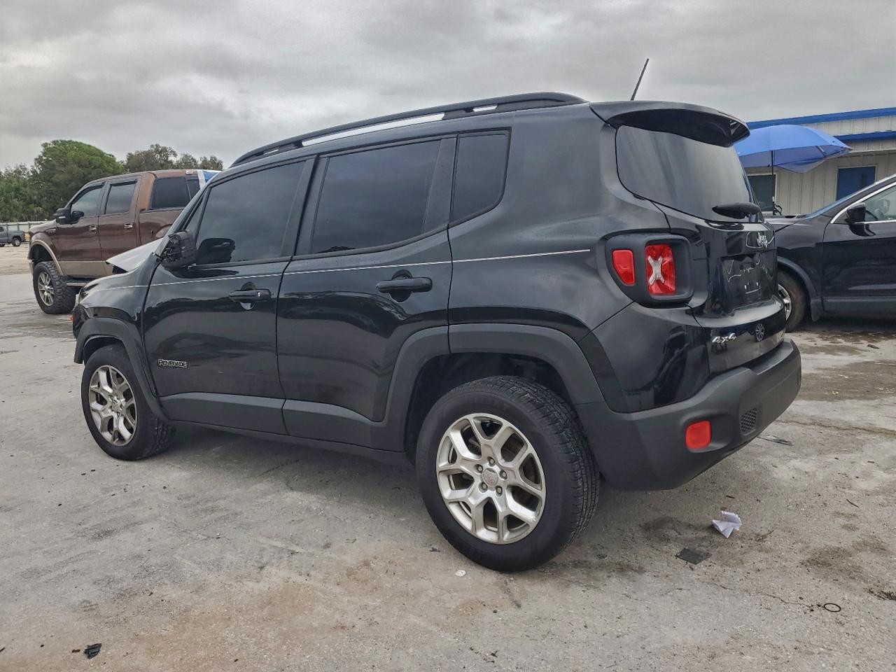 2017 Jeep Renegade Latitude - Фото 2