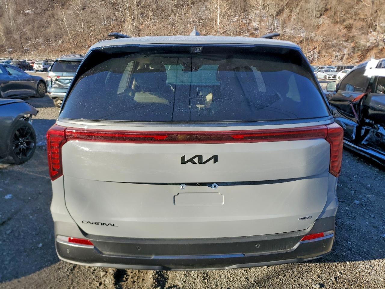 2025 Kia Carnival Sx - Фото 6