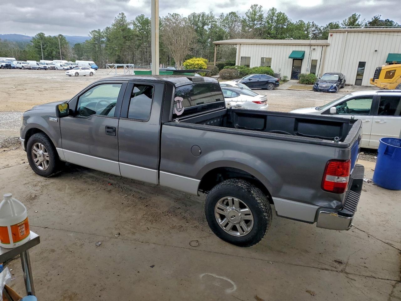 2005 Ford F150 - Фото 2