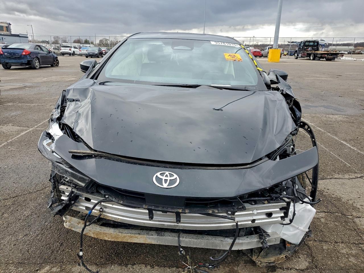 2023 Toyota Prius Le - Image 5