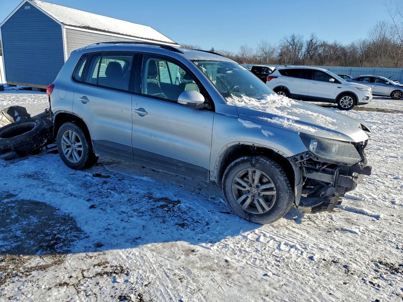 2016 Volkswagen Tiguan S - Image 4