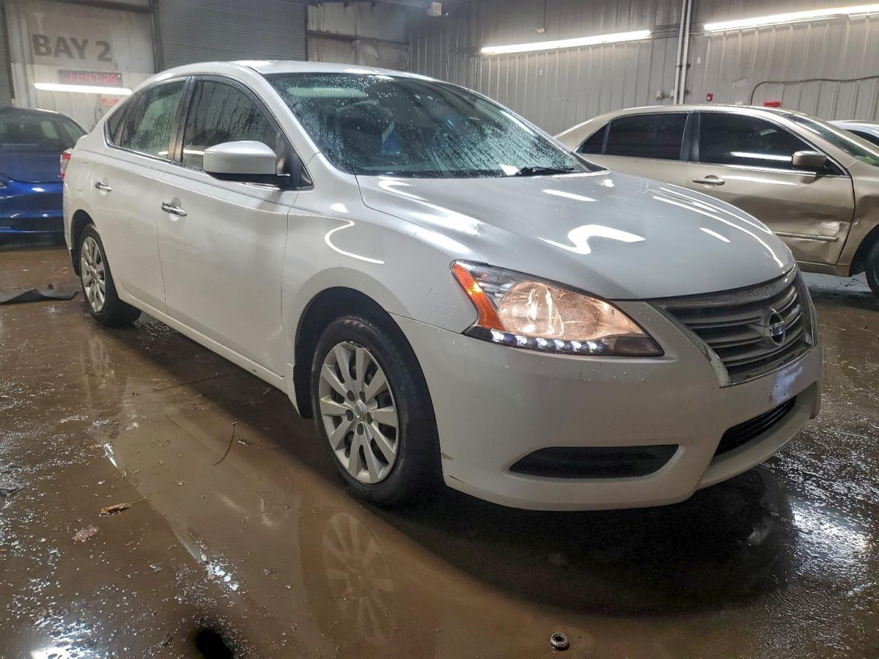 2015 Nissan Sentra S - Фото 4