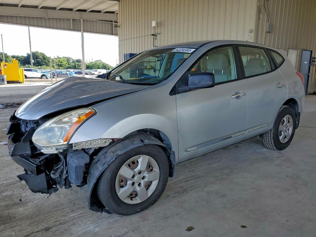 2013 Nissan Rogue S - Фото 2