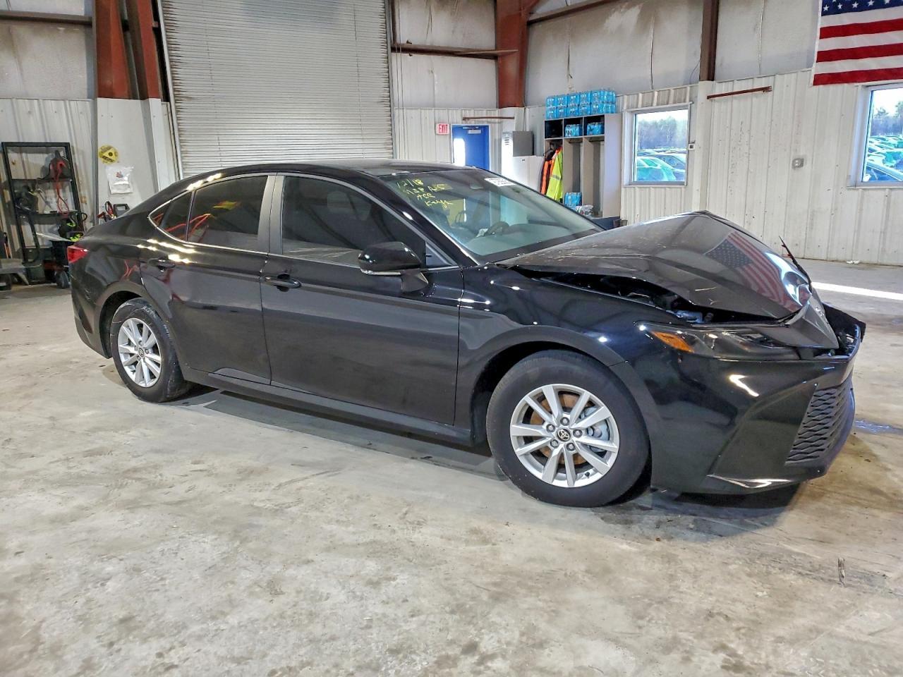 2025 Toyota Camry Le - Image 4