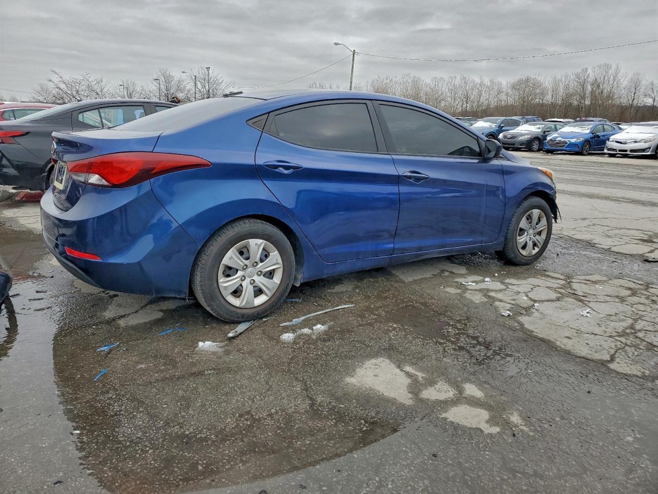 2016 Hyundai Elantra Se - Фото 3