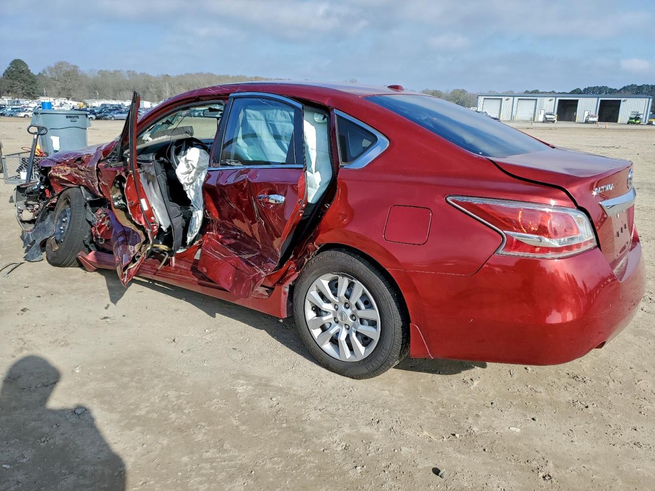 2015 Nissan Altima 2.5 - Фото 2