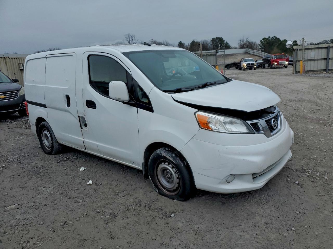 2015 Nissan Nv200 2.5S - Фото 4