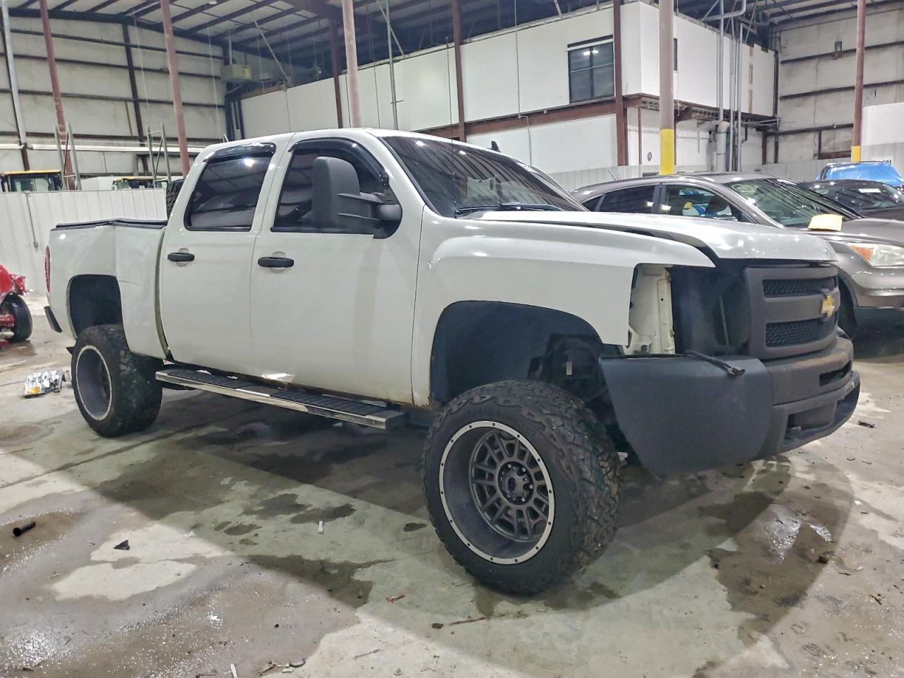 2013 Chevrolet Silverado K1500 - Image 4