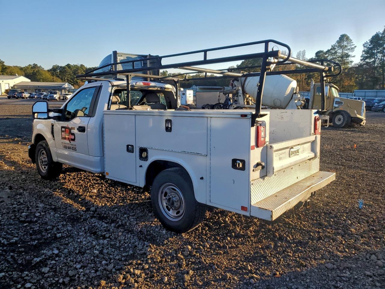 2020 Ford F250 Super Duty - Фото 2