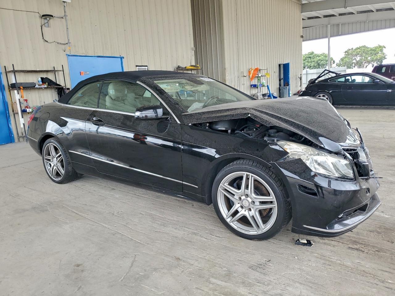 2011 Mercedes-Benz E 350 - Фото 4