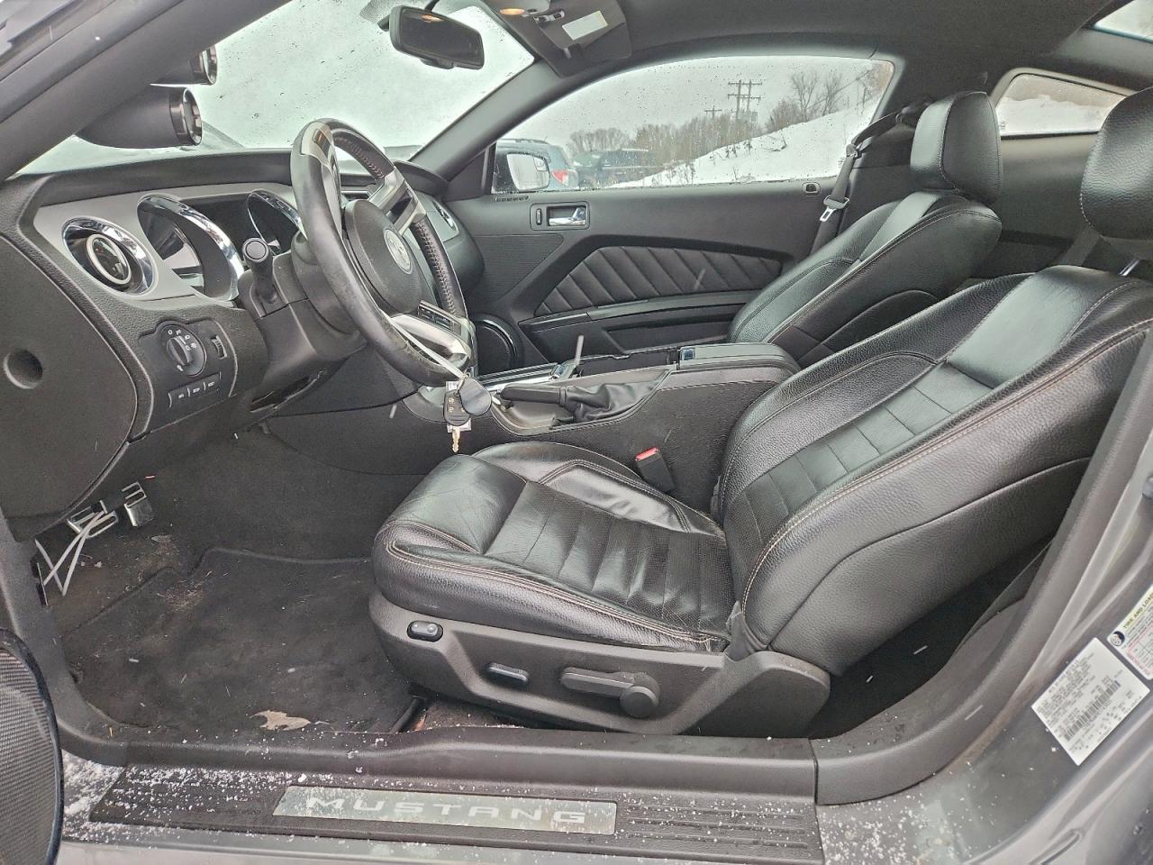 2011 Ford Mustang - Фото 7