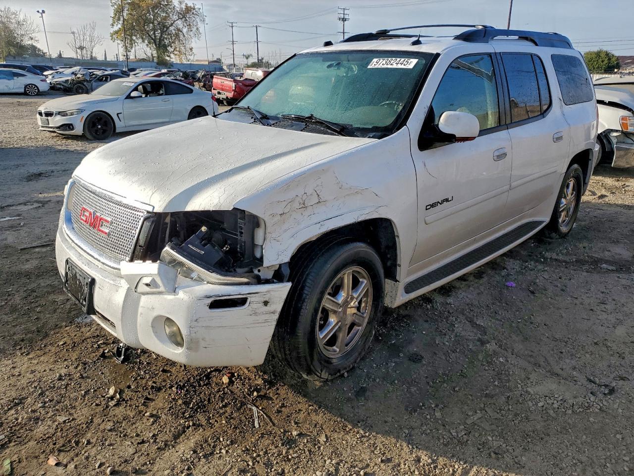 2005 GMC Envoy Denali Xl