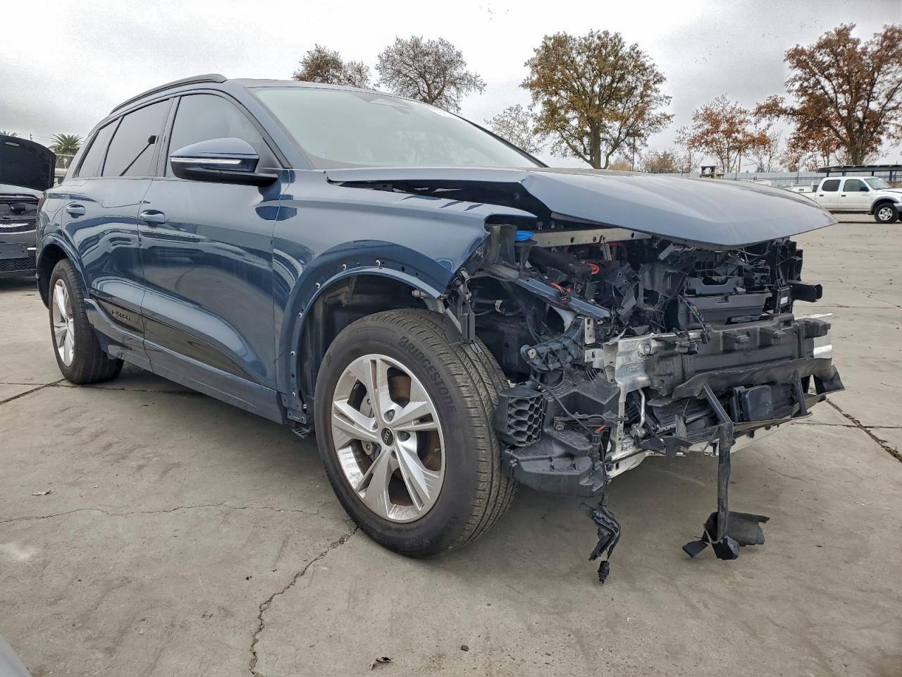 2025 Audi Q6 E-Tron Premium Plus - Image 4