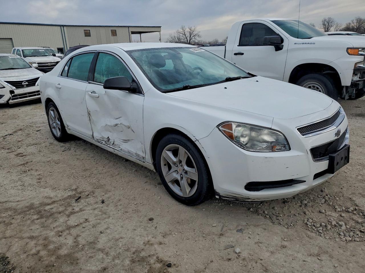 2010 Chevrolet Malibu Ls - Image 4