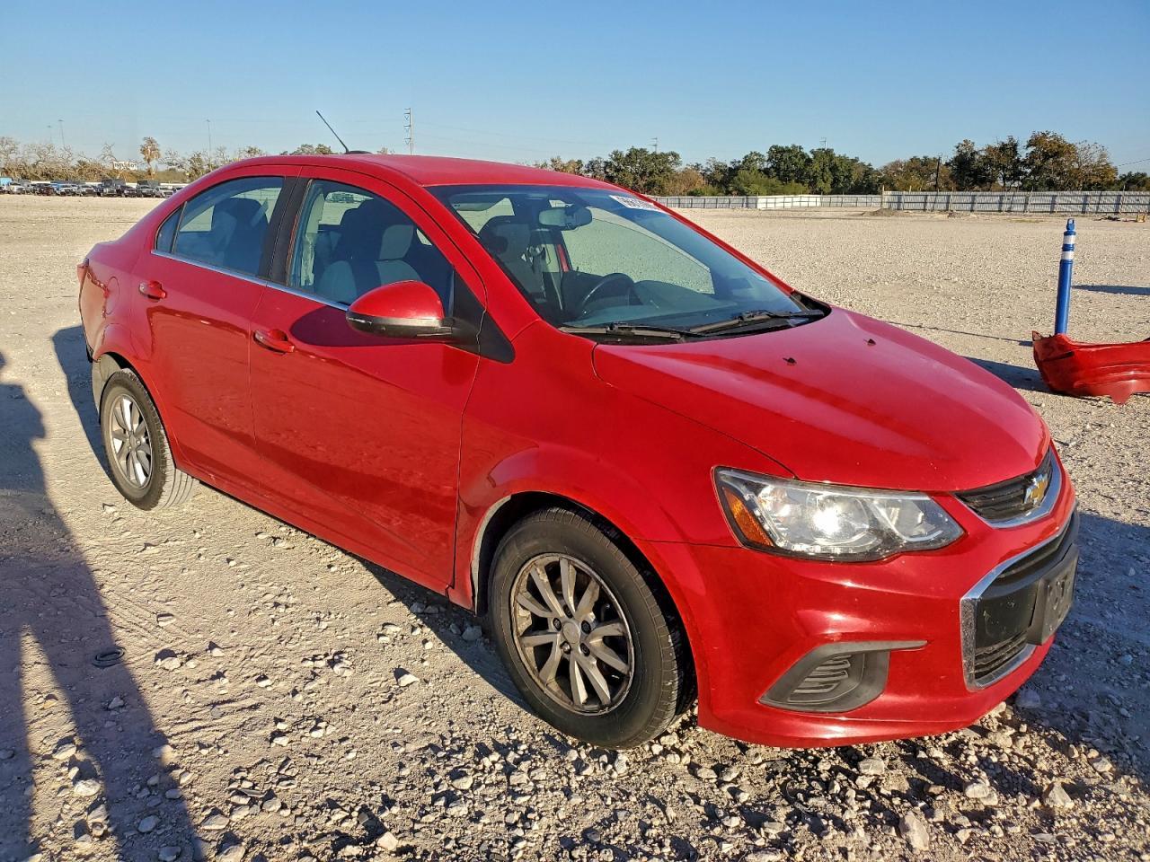 2017 Chevrolet Sonic Lt - Фото 4
