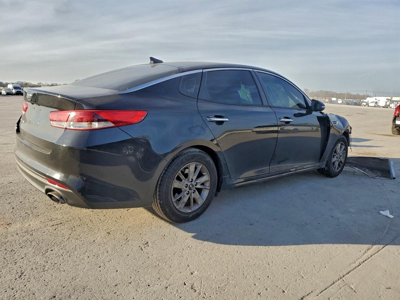 2016 Kia Optima Lx - Image 3