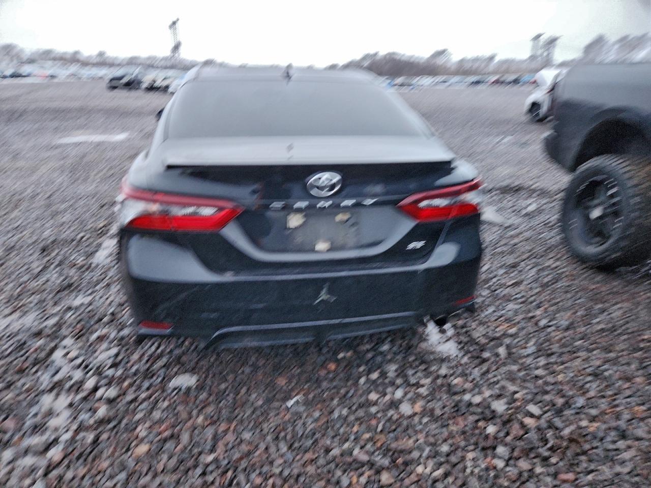 2021 Toyota Camry Se - Фото 6