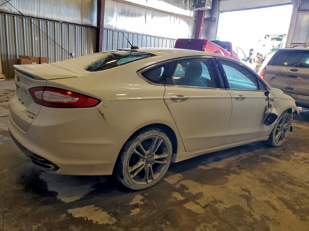 2015 Ford Fusion Titanium - Фото 3
