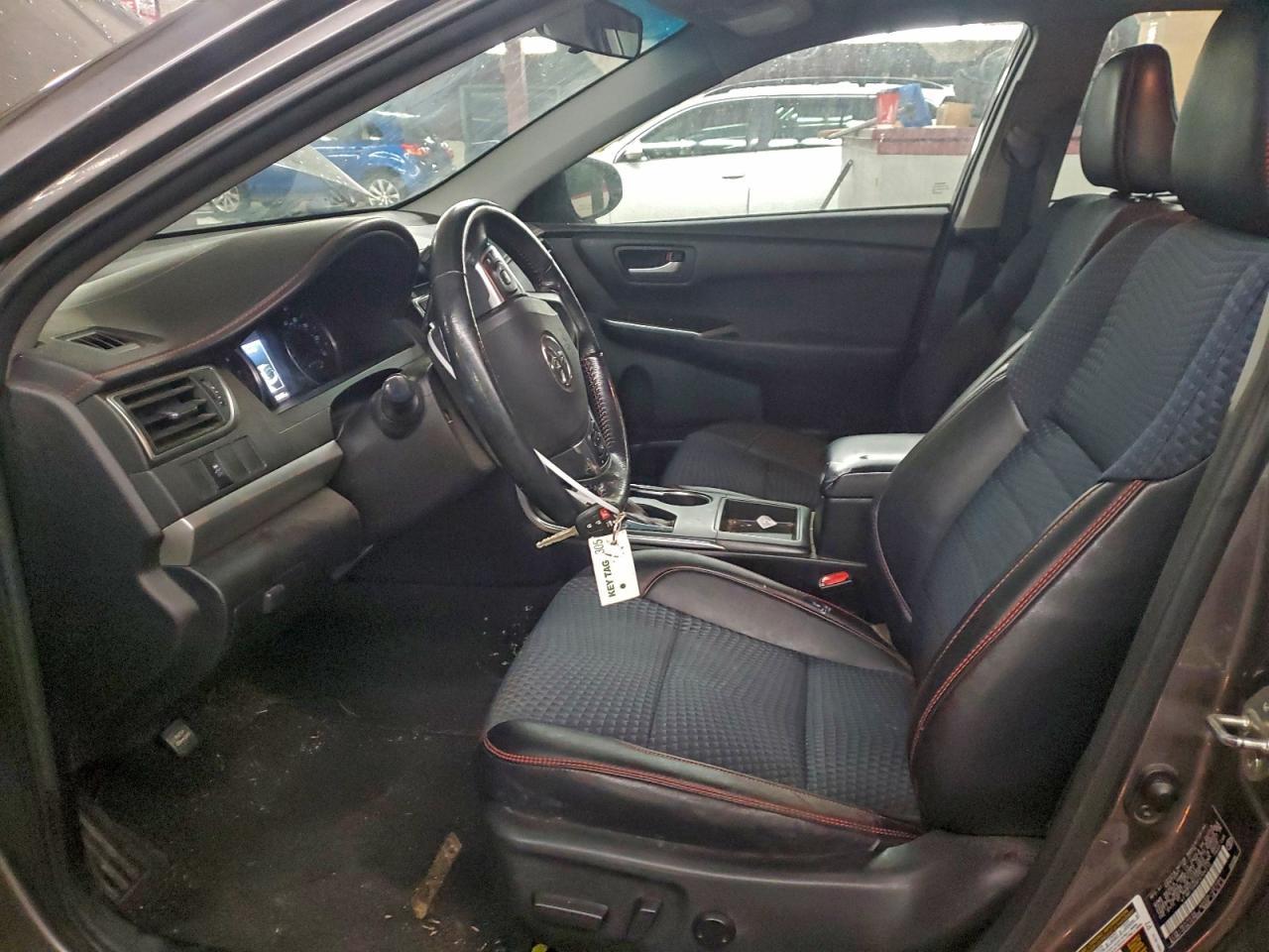 2015 Toyota Camry Le - Фото 7