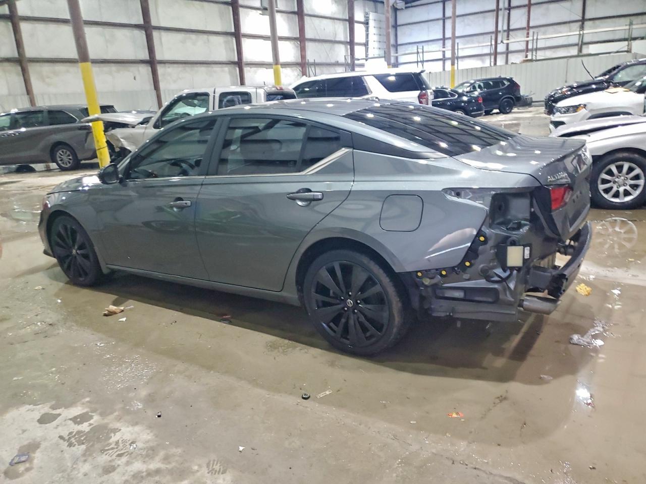 2019 Nissan Altima 2.5 Sr - Фото 2