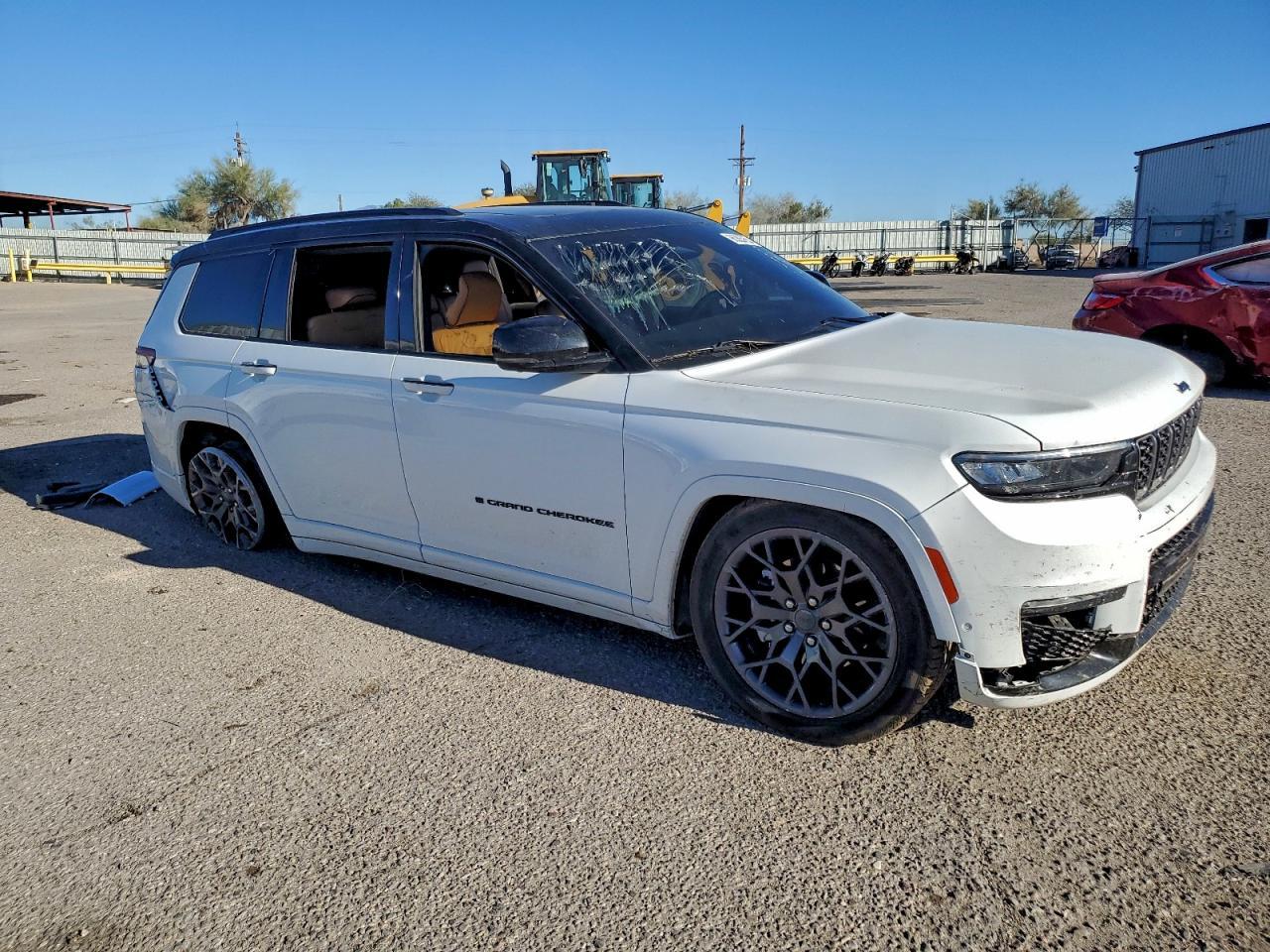 2025 Jeep Grand Cherokee L Summit - Image 4