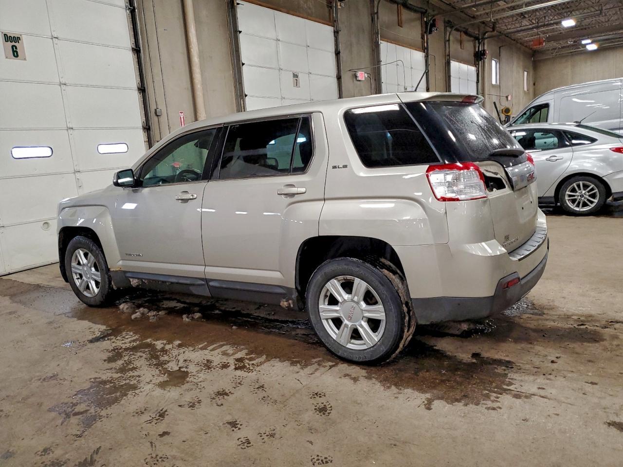 2015 GMC Terrain Sle - Фото 2