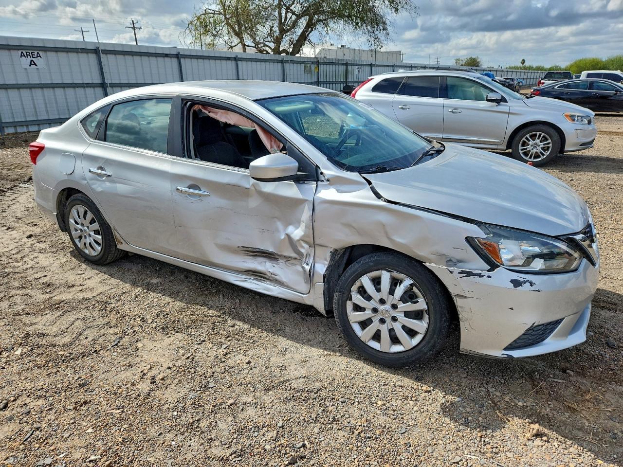 2016 Nissan Sentra S - Фото 4