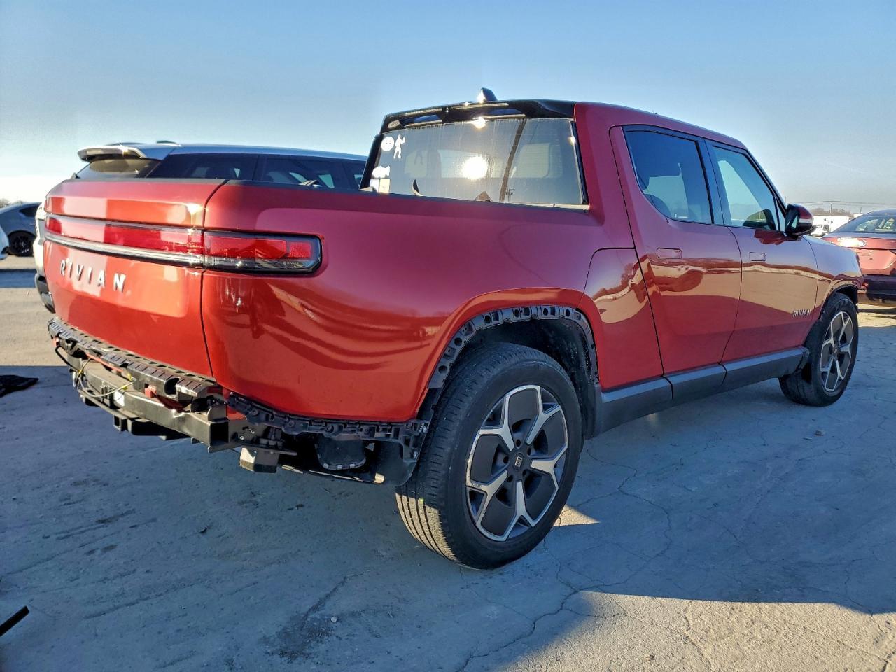 2023 Rivian R1T Adventure - Image 3