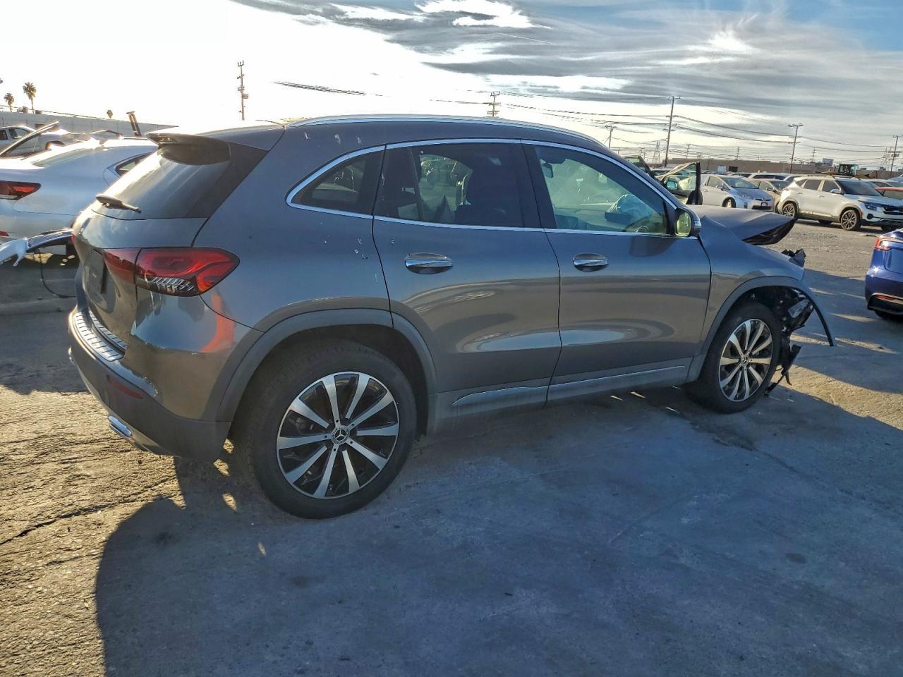 2022 Mercedes-Benz Gla 250 - Фото 3