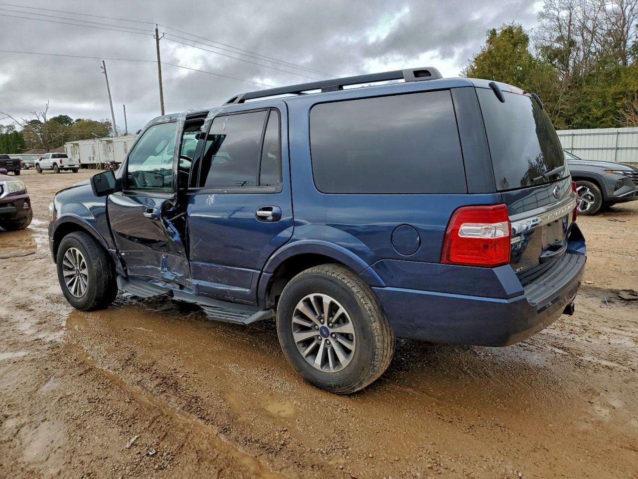 2017 Ford Expedition Xlt - Фото 2
