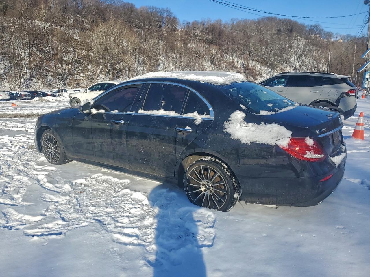 2018 Mercedes-Benz E 300 4Matic - Image 2